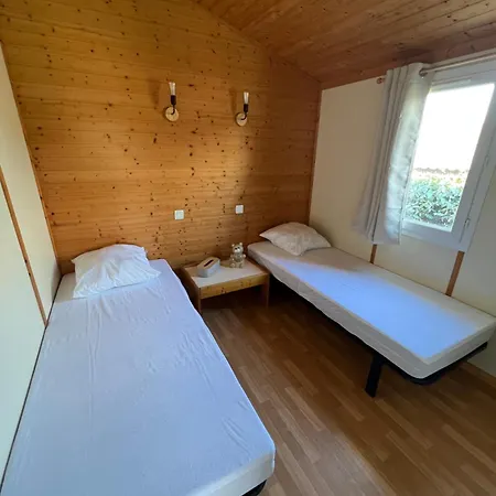 Vue Degagee Sur Au Loin 木屋 *